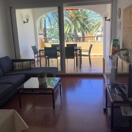 Urbanizacion Primera Linea De Playa Denia Eksteriør bilde