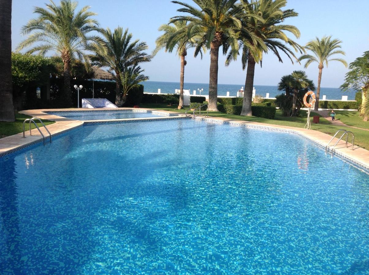 Urbanizacion Primera Linea De Playa Denia Eksteriør bilde
