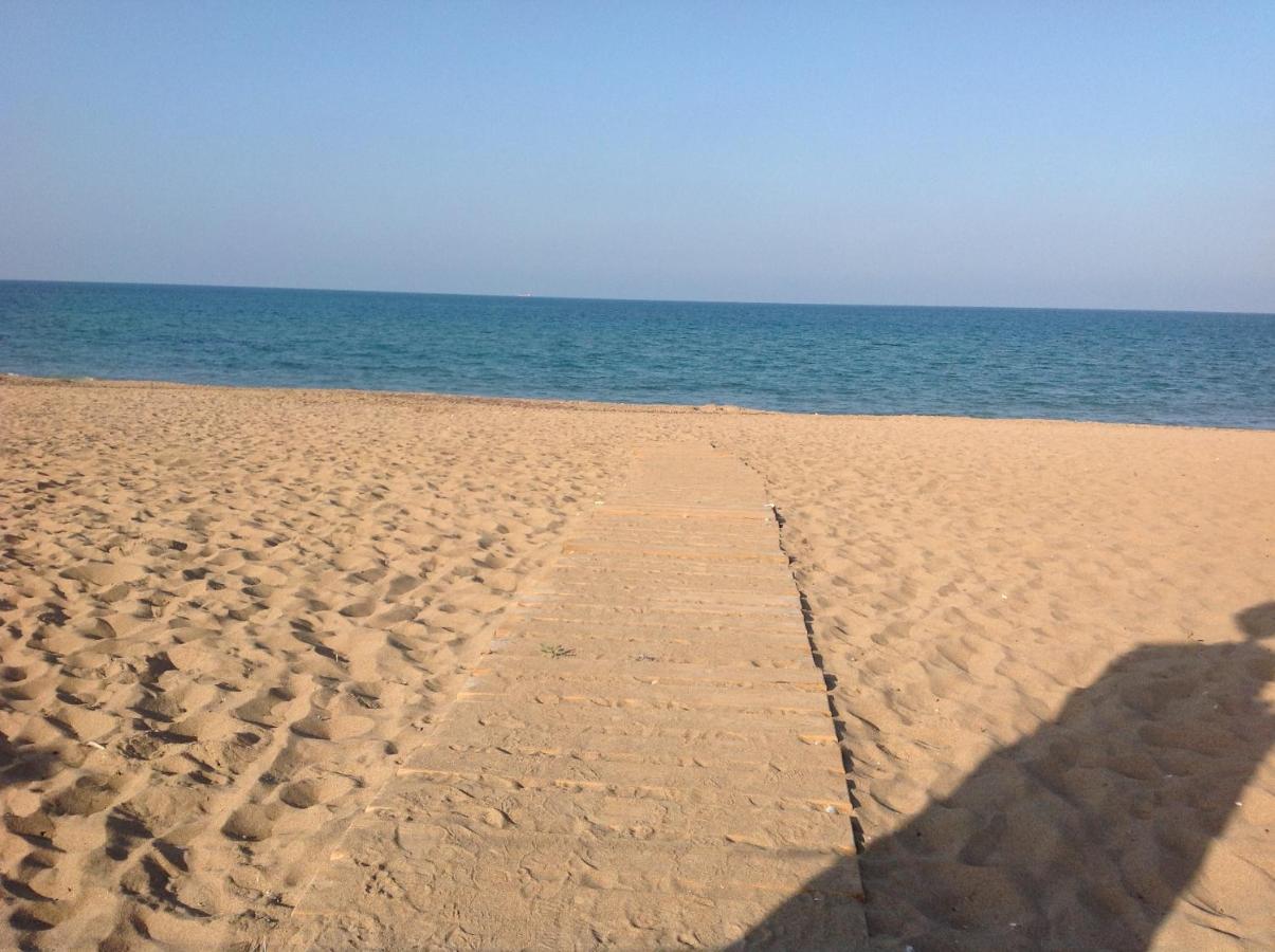 Urbanizacion Primera Linea De Playa Denia Eksteriør bilde
